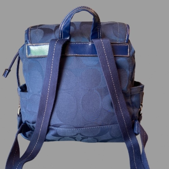 COACH LIKE NEW Signature Nylon Daisy Backpack Bag 16548 Navy Blue like new - Picture 5 of 10